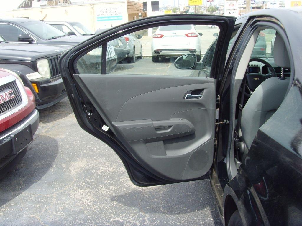 Chevrolet Sonic  2016