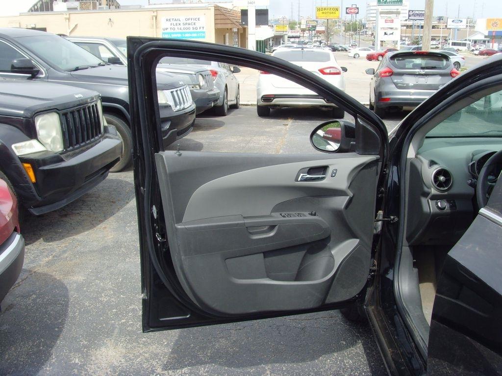 Chevrolet Sonic  2016