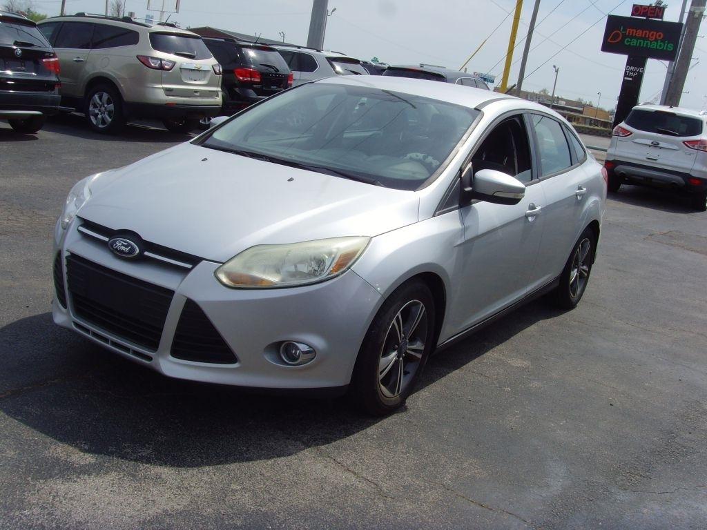 Ford Focus  2014