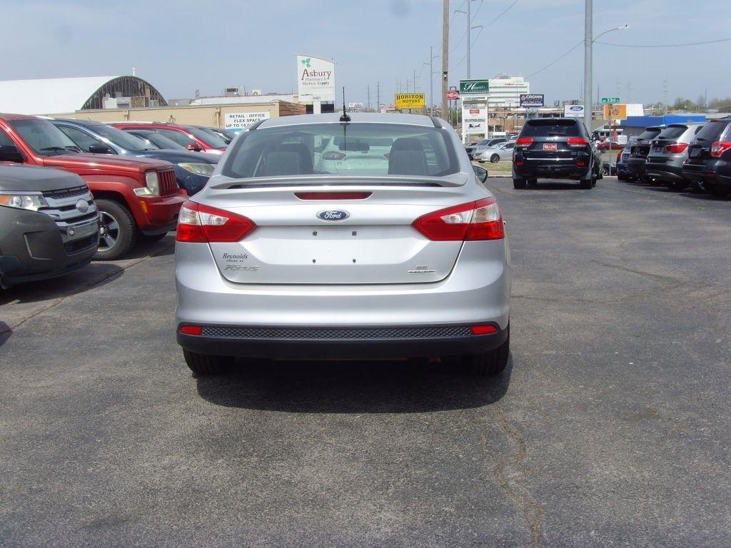 Ford Focus  2014