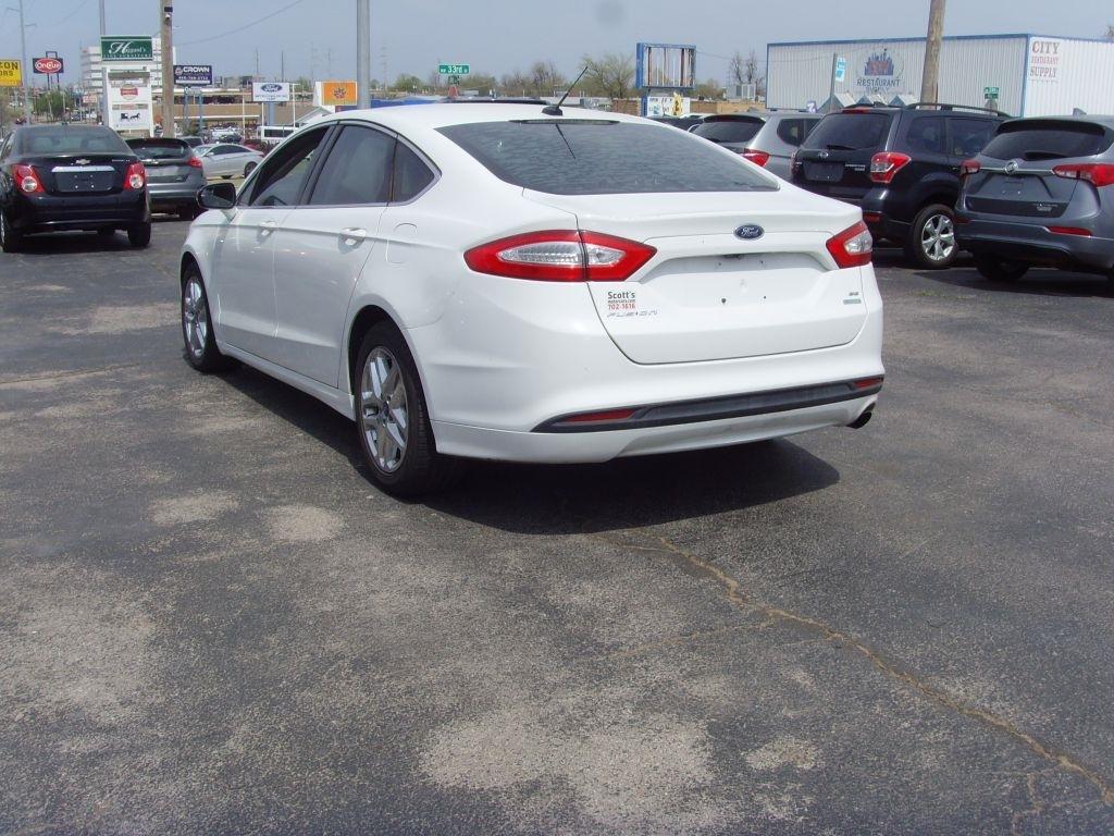 Ford Fusion  2016