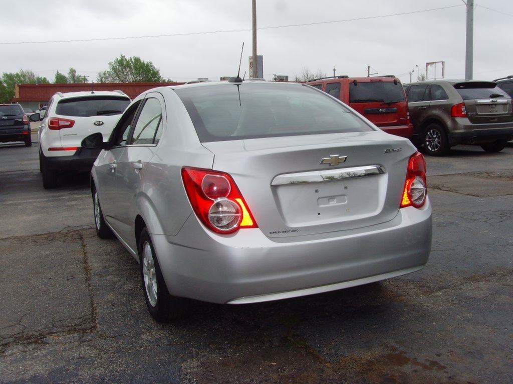 Chevrolet Sonic  2016