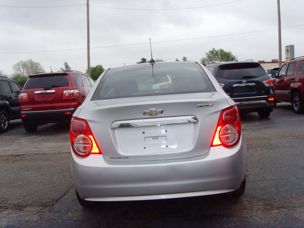 Chevrolet Sonic  2016