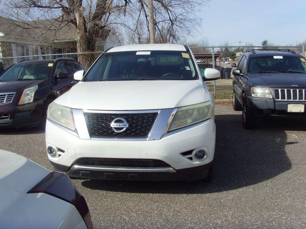 Nissan Pathfinder  2013