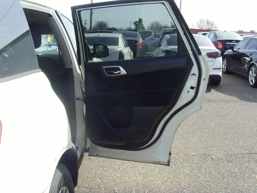 Nissan Pathfinder  2013