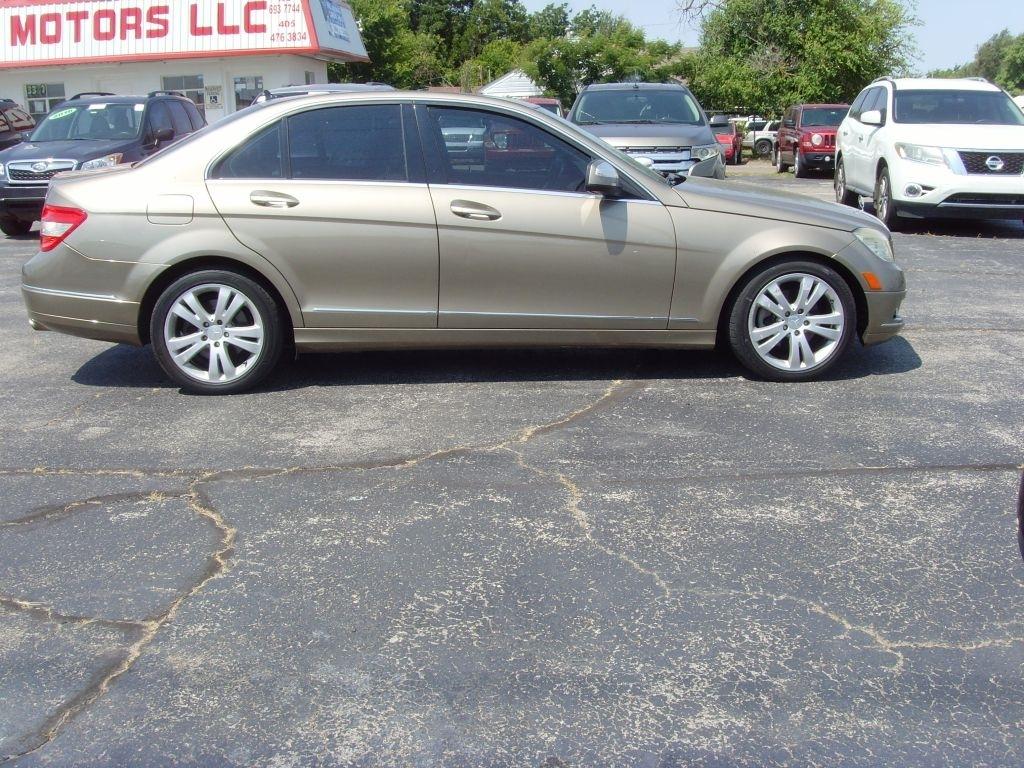 Mercedes-Benz C-Class  2009