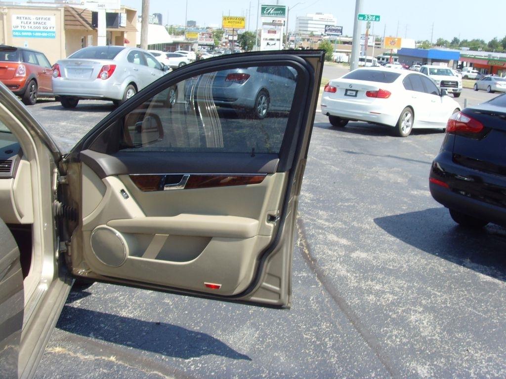 Mercedes-Benz C-Class  2009