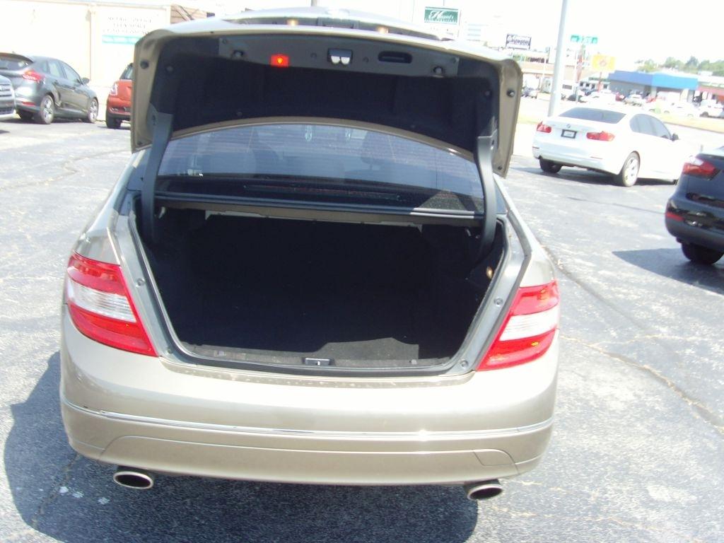 Mercedes-Benz C-Class  2009