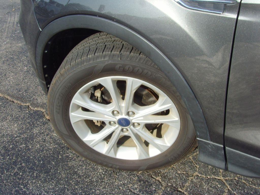 Ford Escape  2017