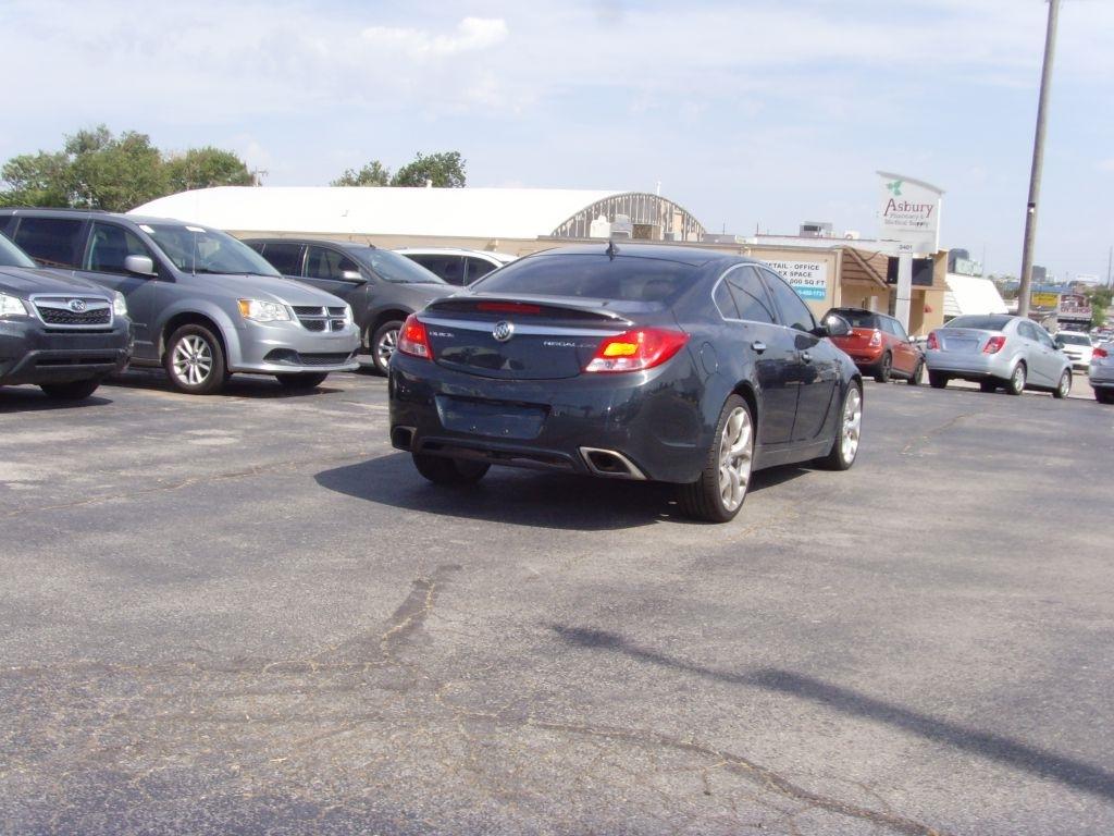 Buick Regal  2012