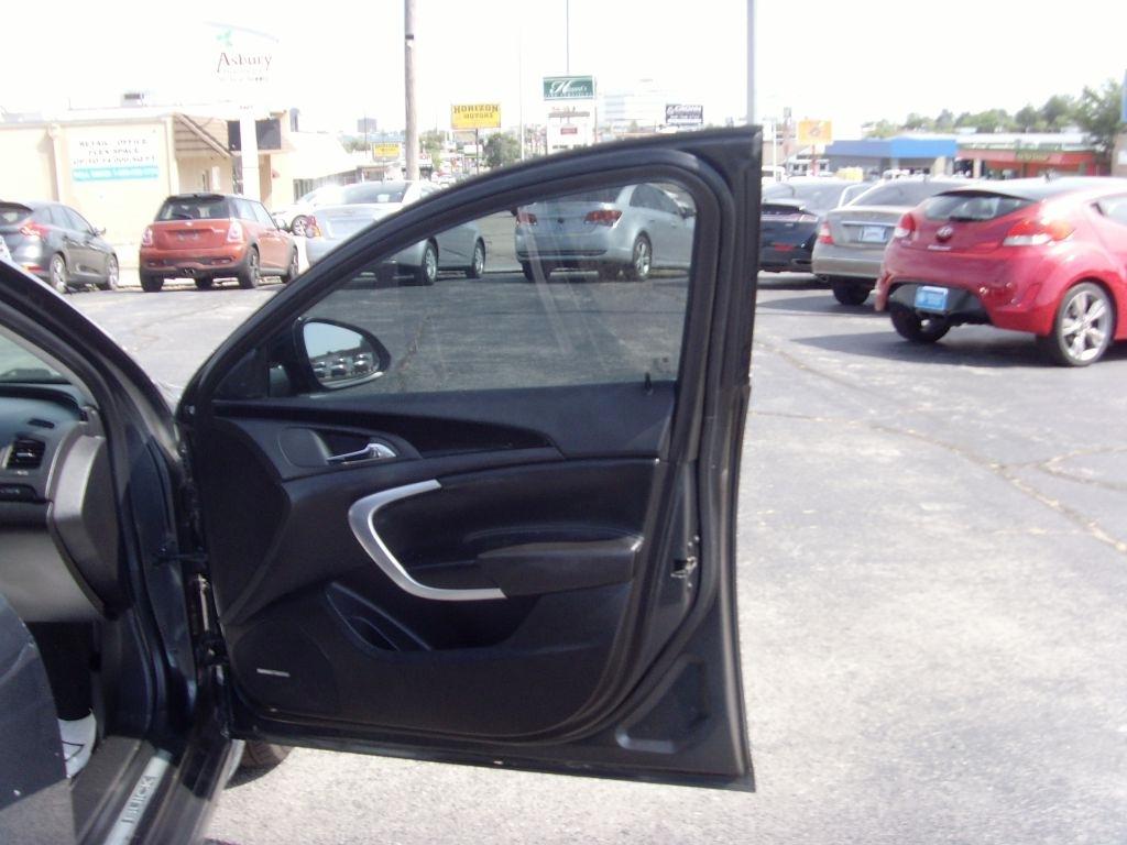 Buick Regal  2012