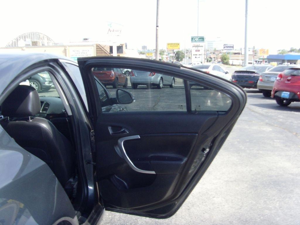 Buick Regal  2012