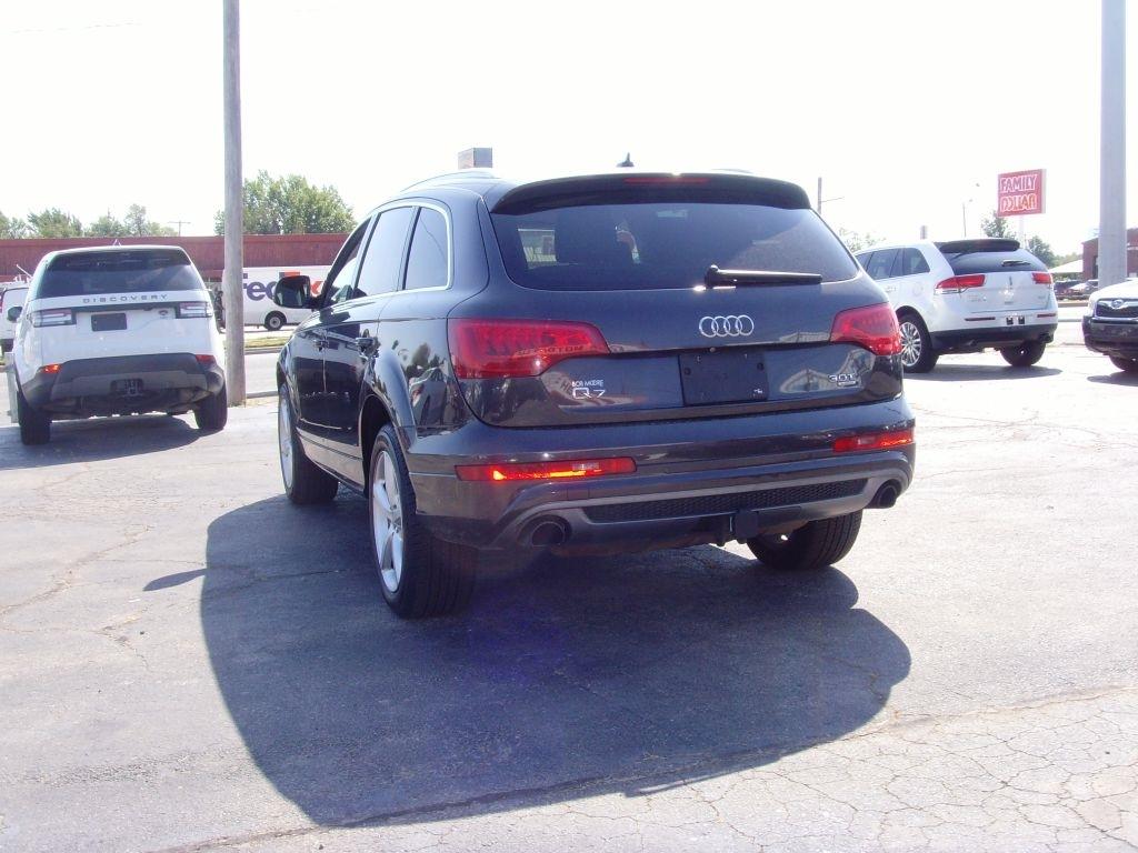Audi Q7  2015