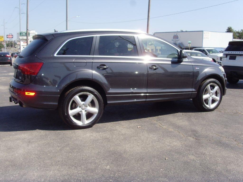 Audi Q7  2015