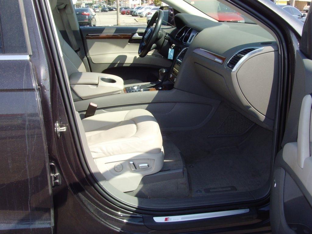Audi Q7  2015