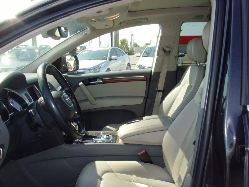 Audi Q7  2015