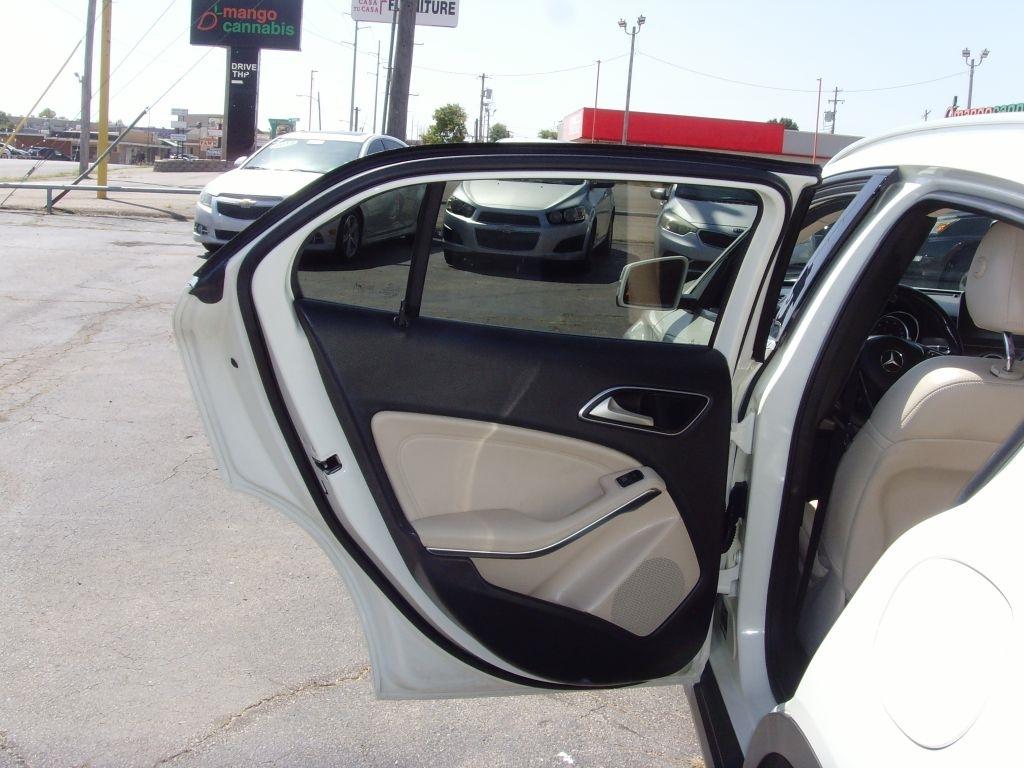 Mercedes-Benz GLA-Class  2018