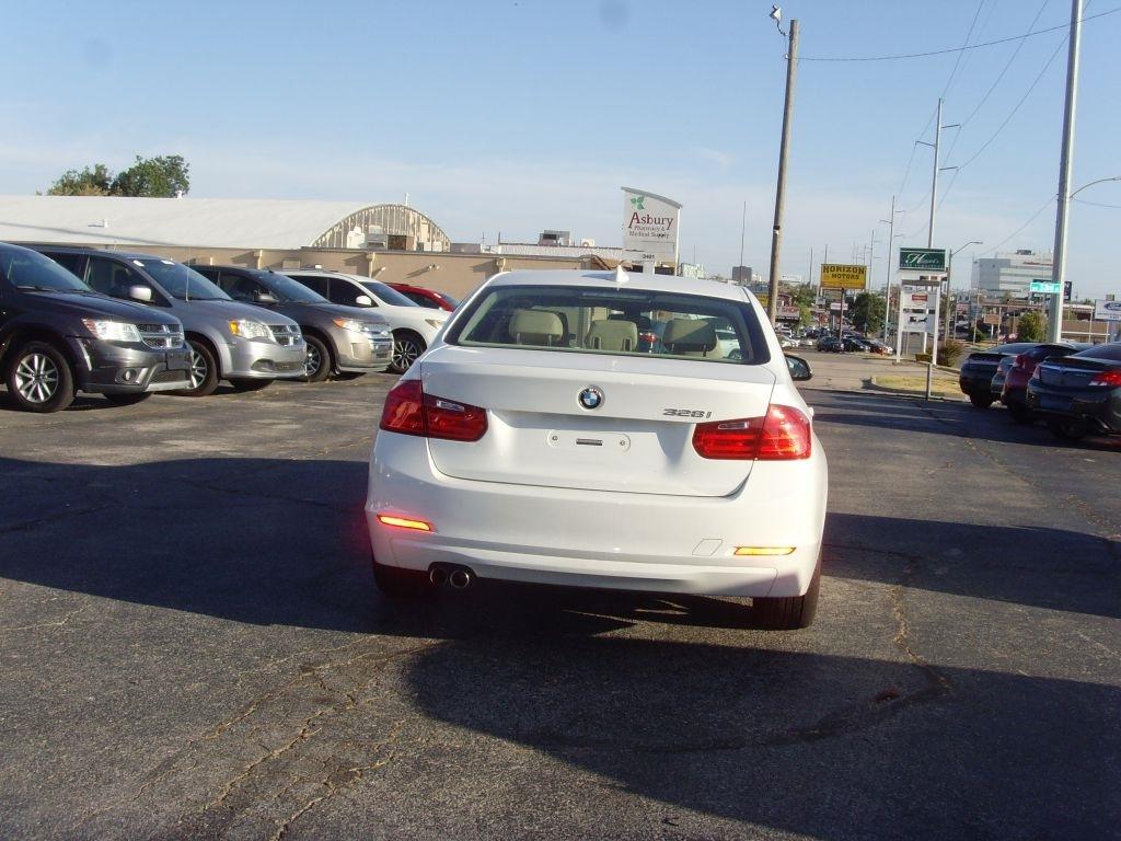 BMW 3-Series  2014