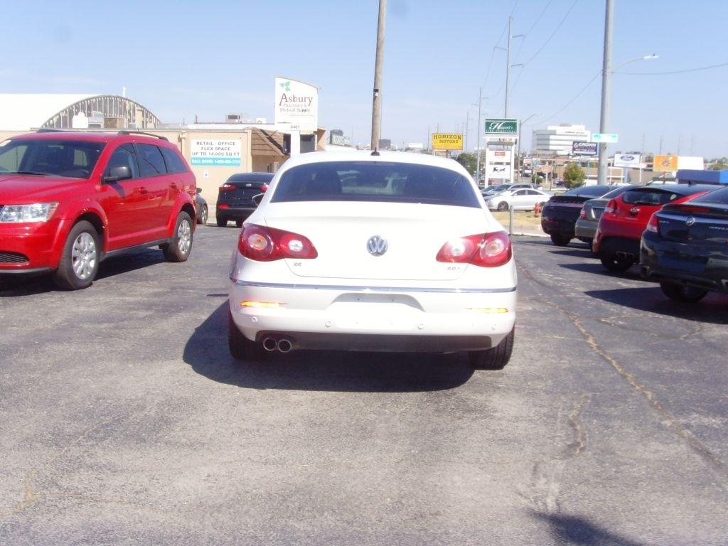 Volkswagen CC  2010