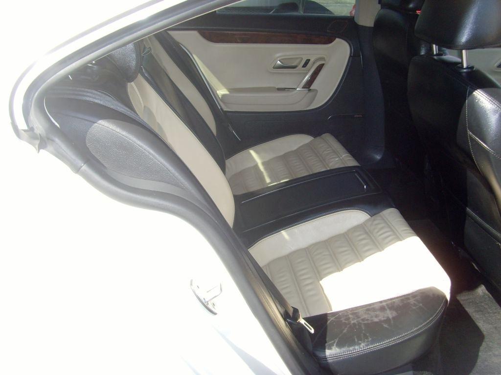 Volkswagen CC  2010