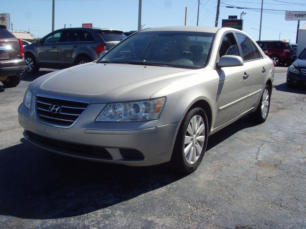Hyundai Sonata  2010