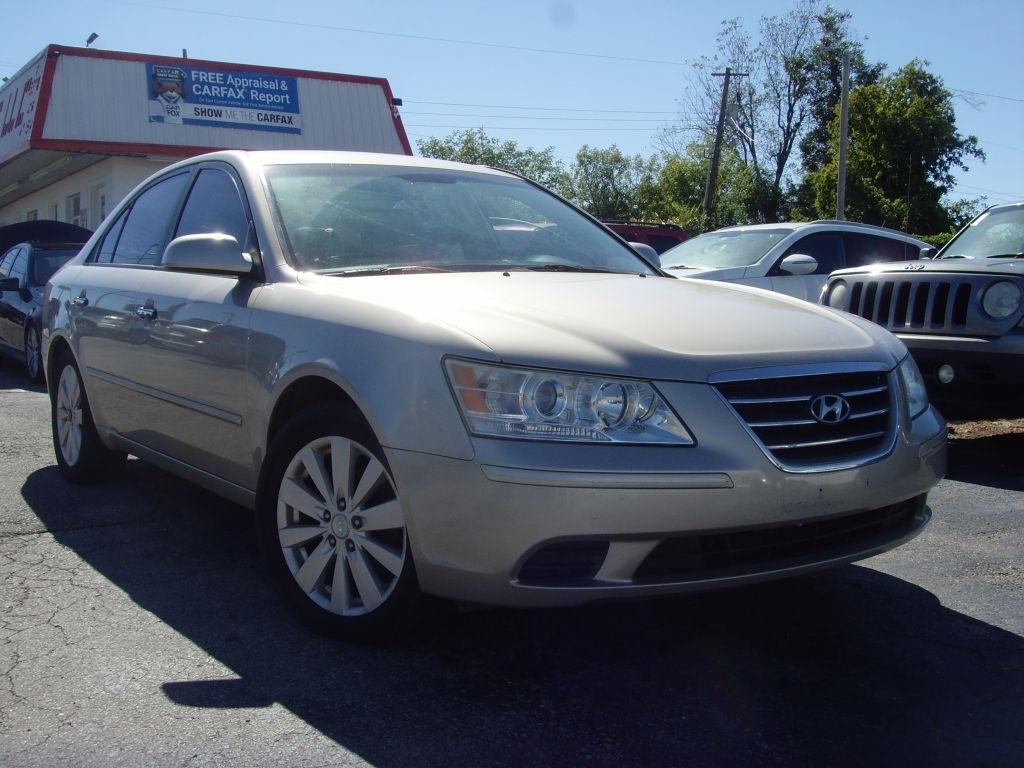 Hyundai Sonata  2010