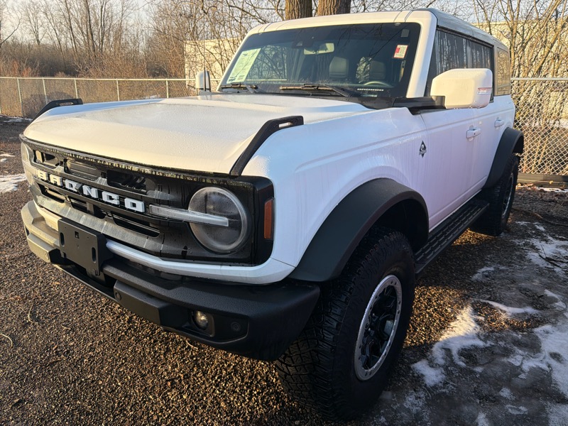 Ford Bronco Outer Banks 4-Door 2024