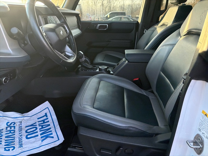 Ford Bronco Outer Banks 4-Door 2024