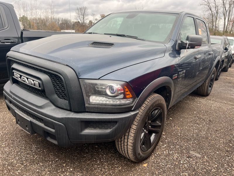 2023 RAM 1500 Classic WARLOCK Crew Cab SWB 4WD
