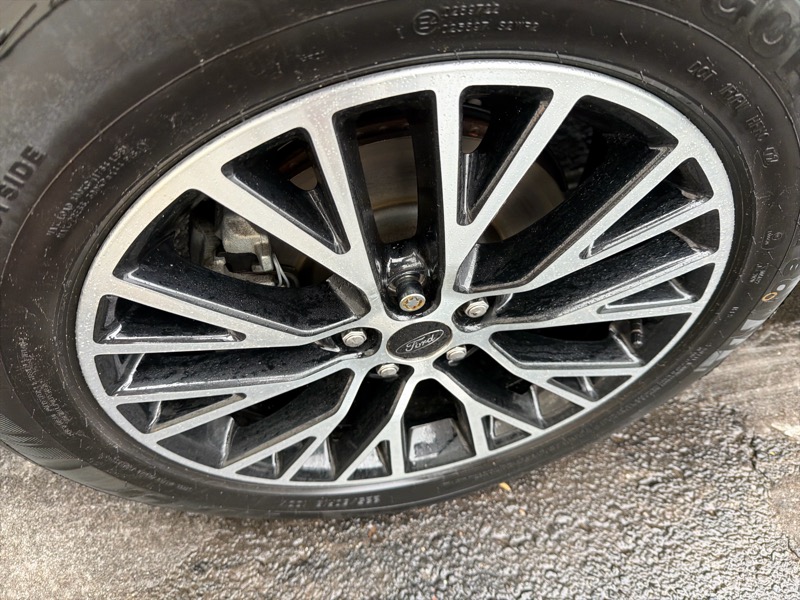 Ford Escape Plug-in Hybrid Base 2024