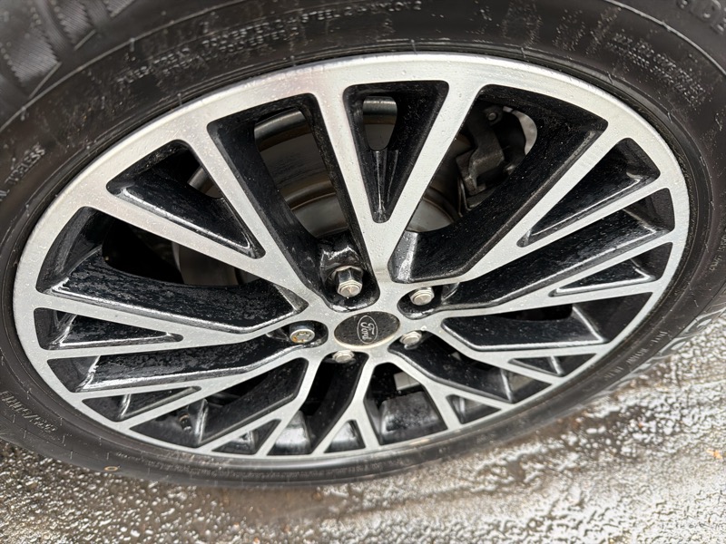 Ford Escape Plug-in Hybrid Base 2024