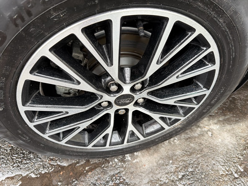 Ford Escape Plug-in Hybrid Base 2024