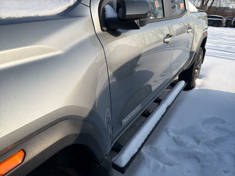 GMC Canyon Elevation Crew Cab 4WD 2024