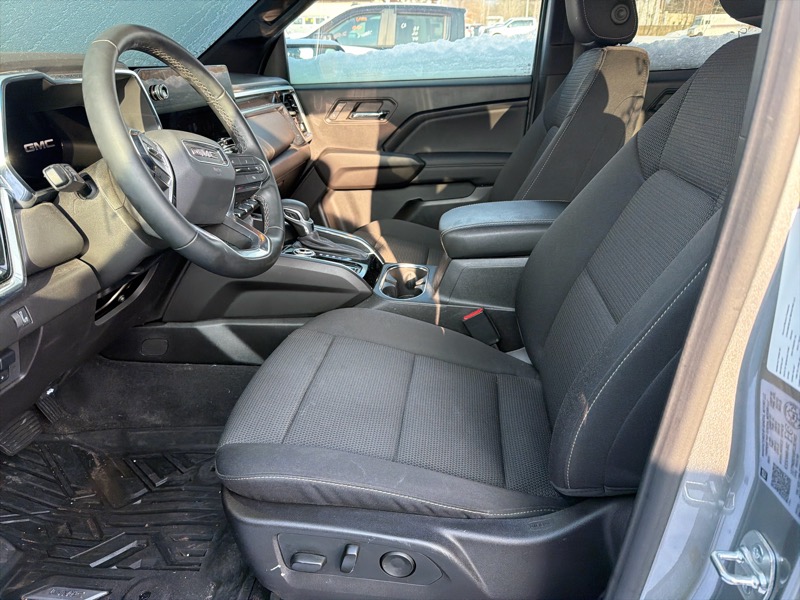 GMC Canyon Elevation Crew Cab 4WD 2024