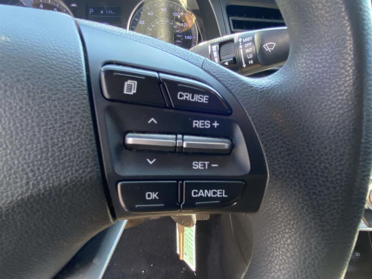 Hyundai Elantra  2020