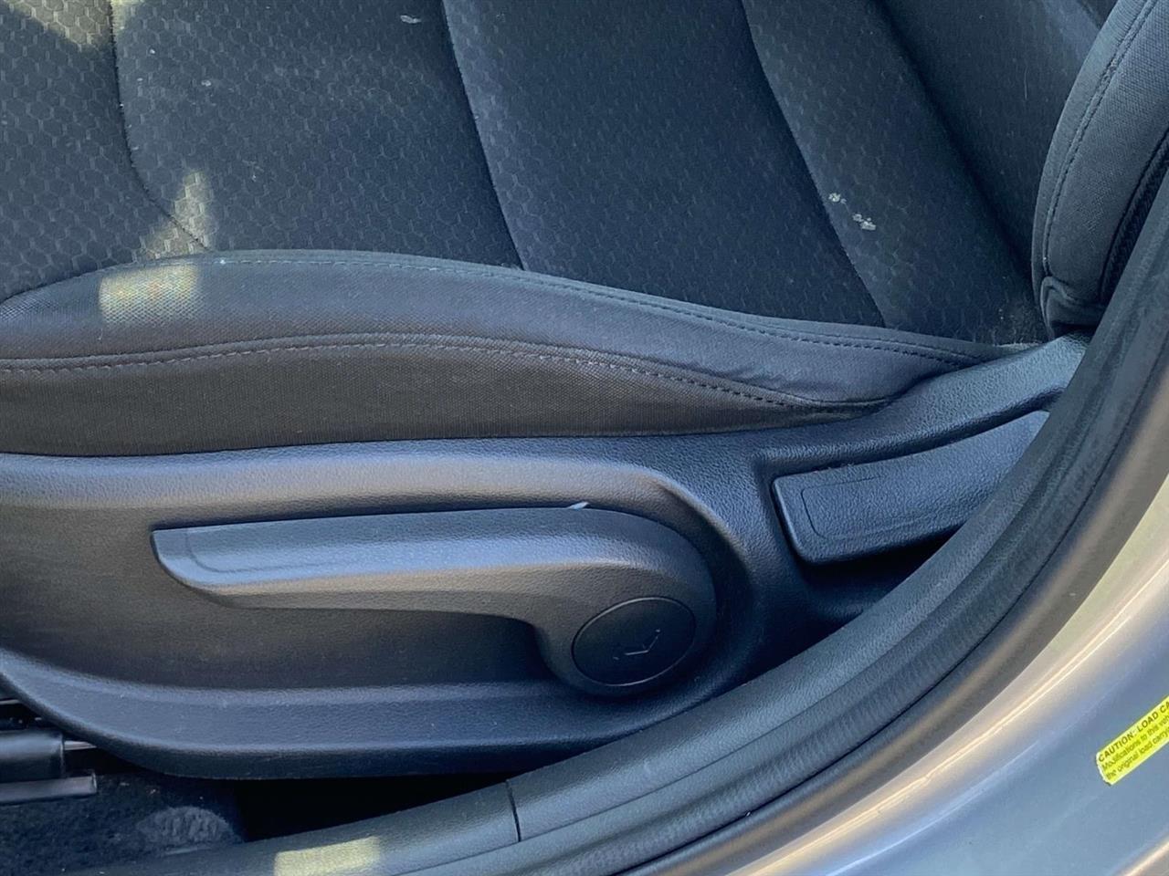 Hyundai Elantra  2020