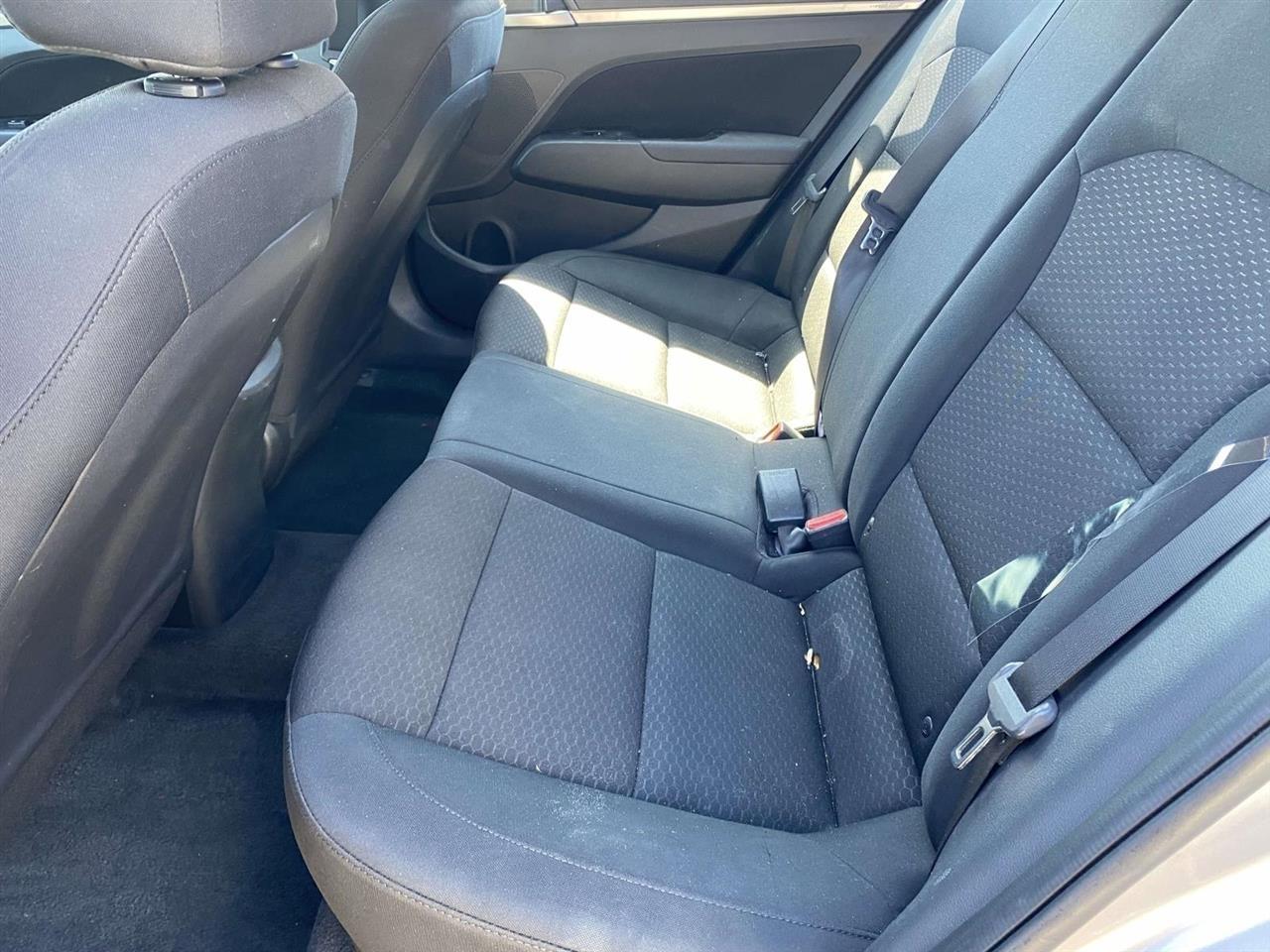 Hyundai Elantra  2020