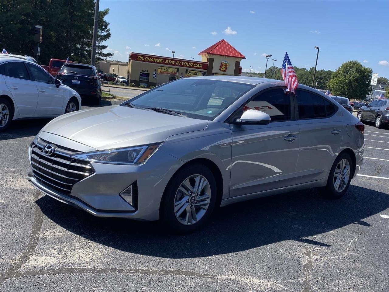 Hyundai Elantra  2020