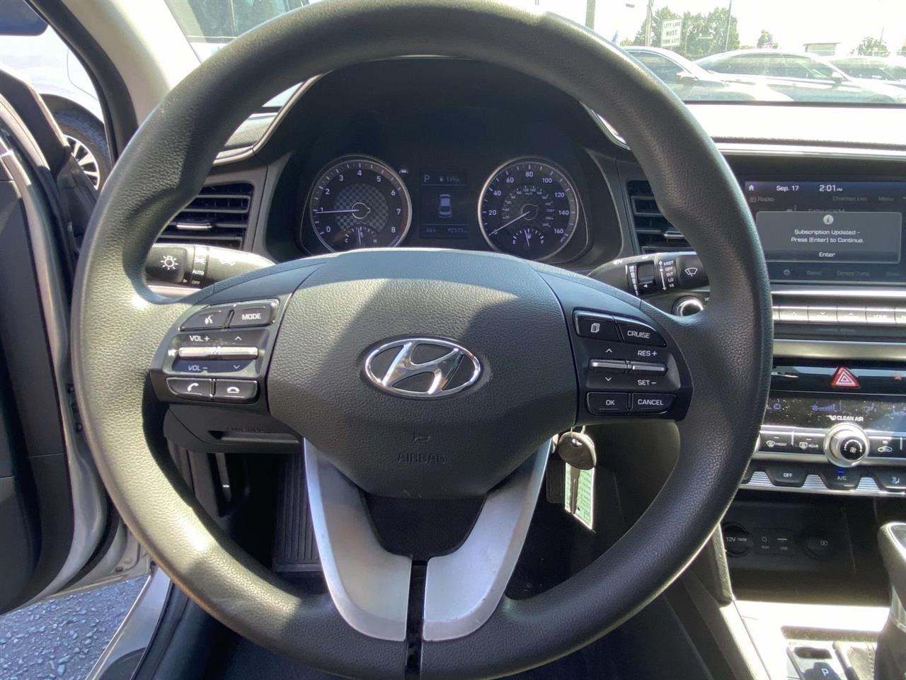 Hyundai Elantra  2020