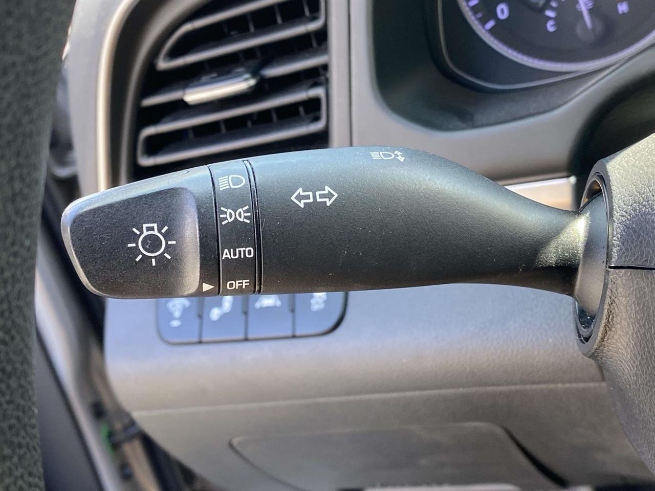 Hyundai Elantra  2020