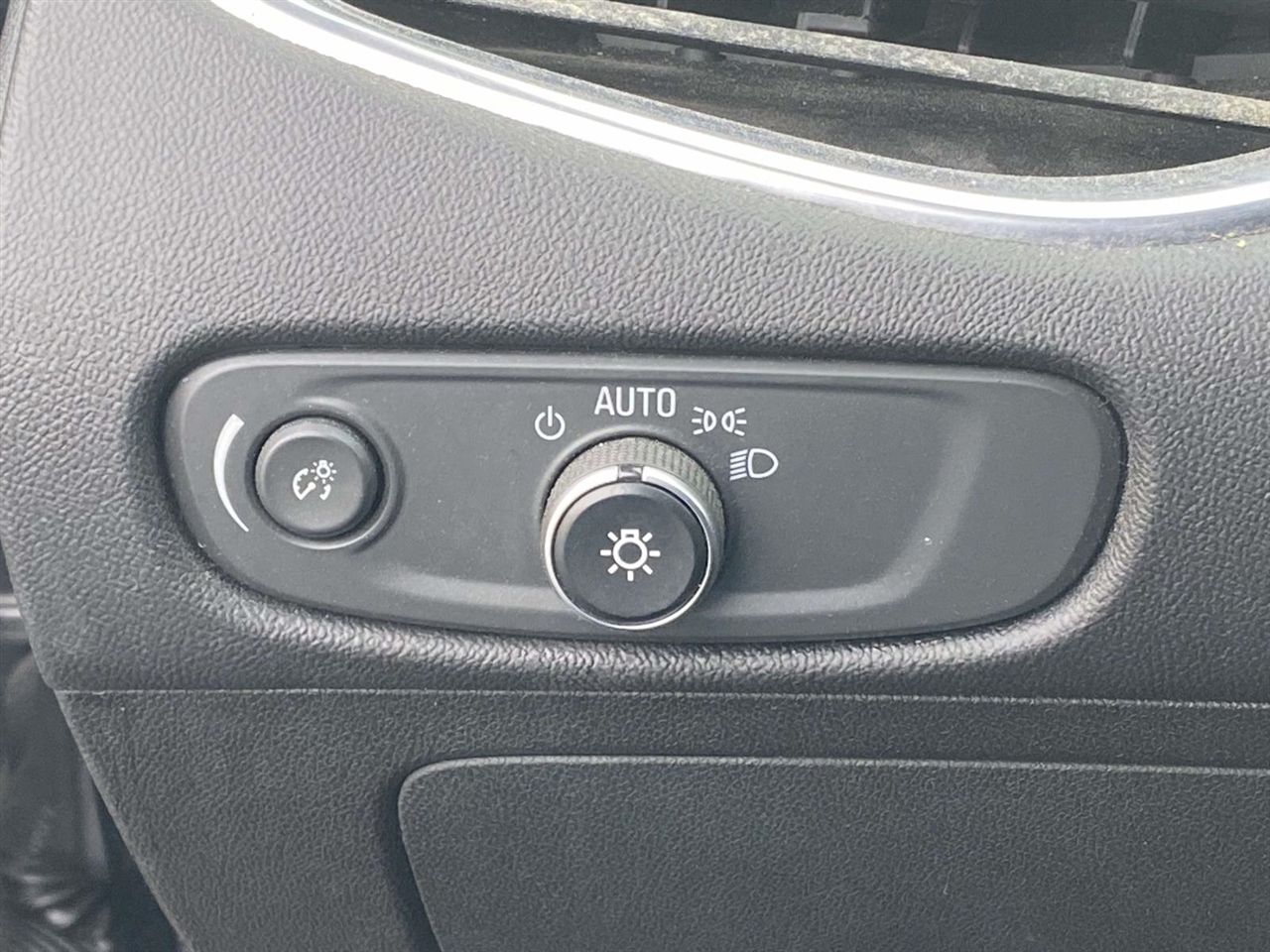 Chevrolet Malibu  2018