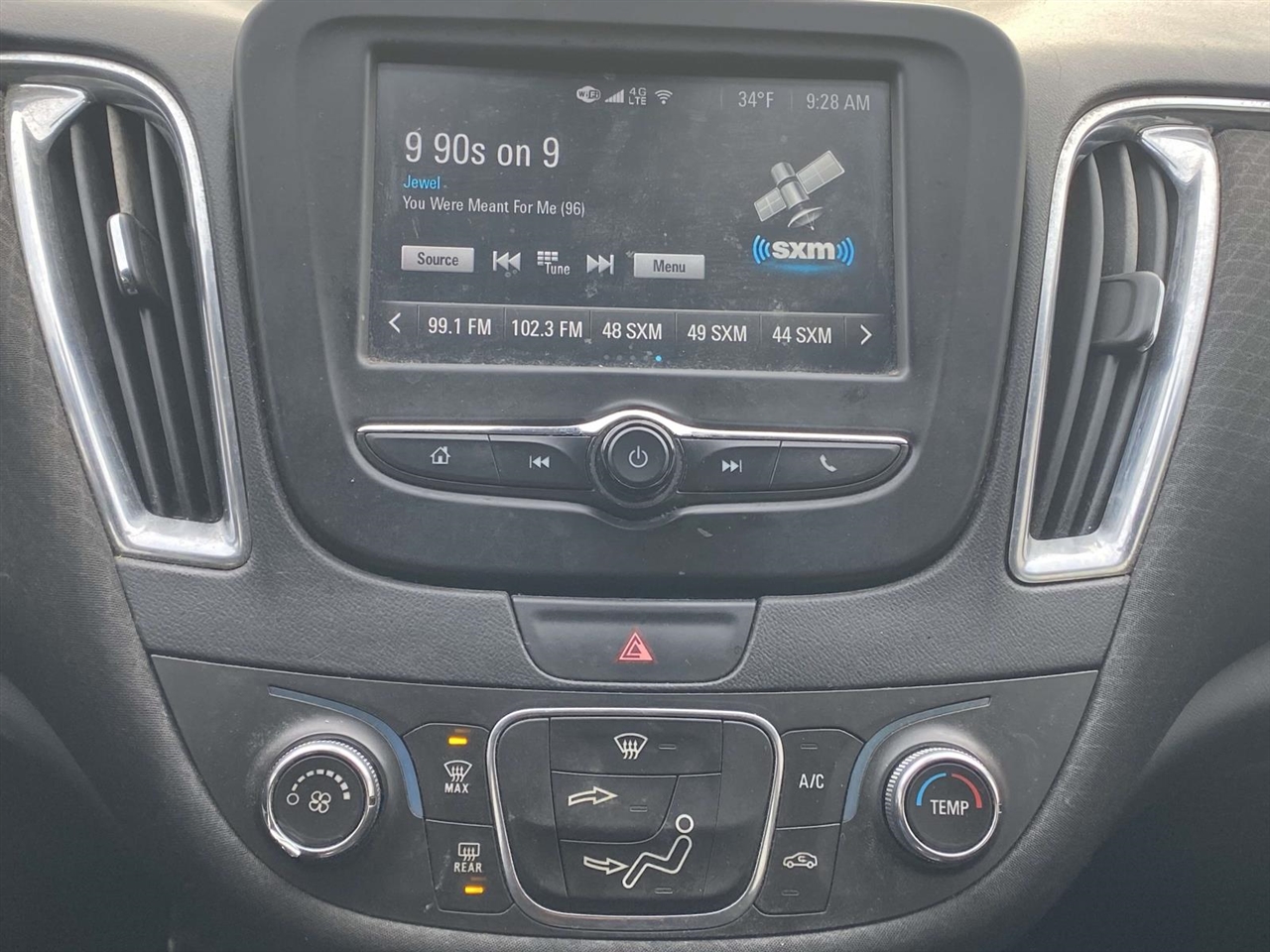 Chevrolet Malibu  2018