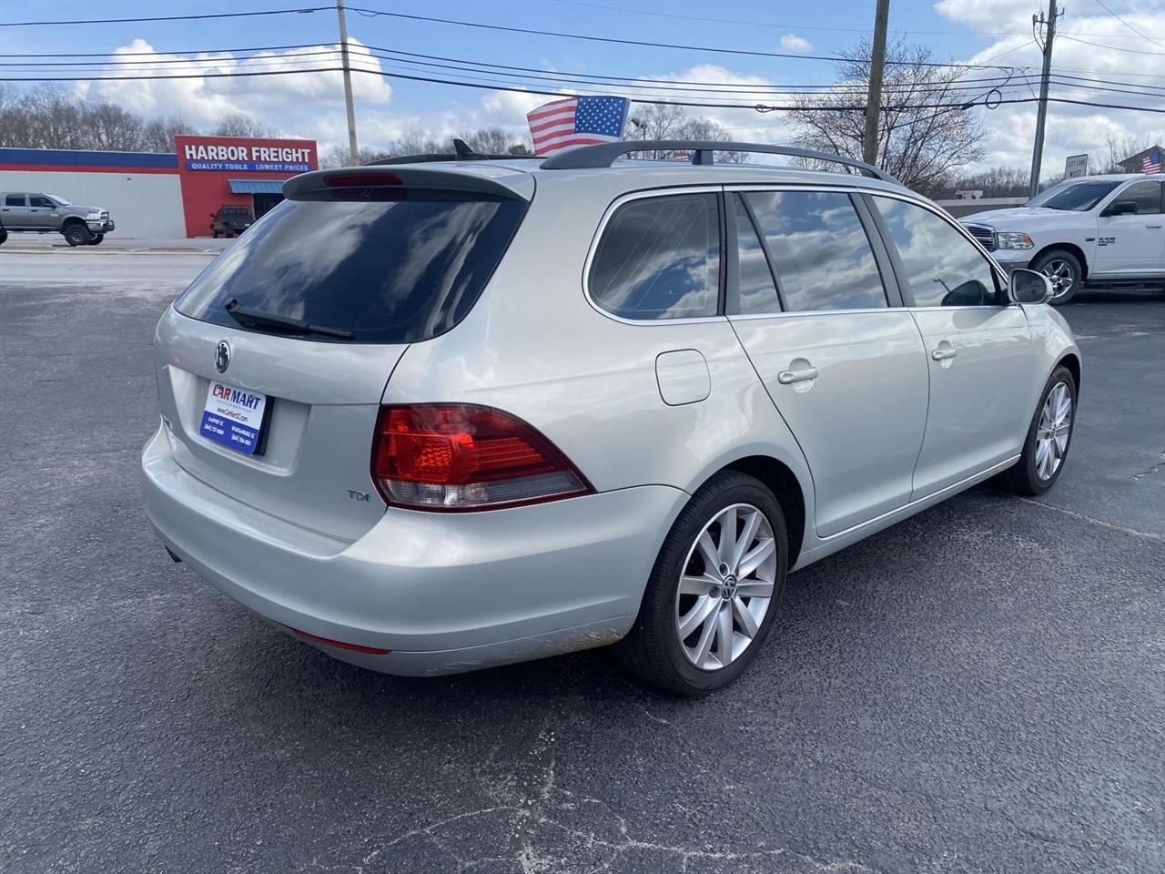 Volkswagen Jetta SportWagen  2011