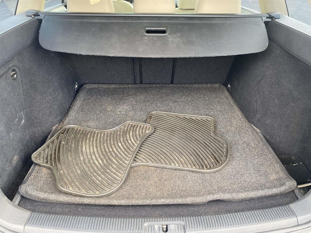 Volkswagen Jetta SportWagen  2011