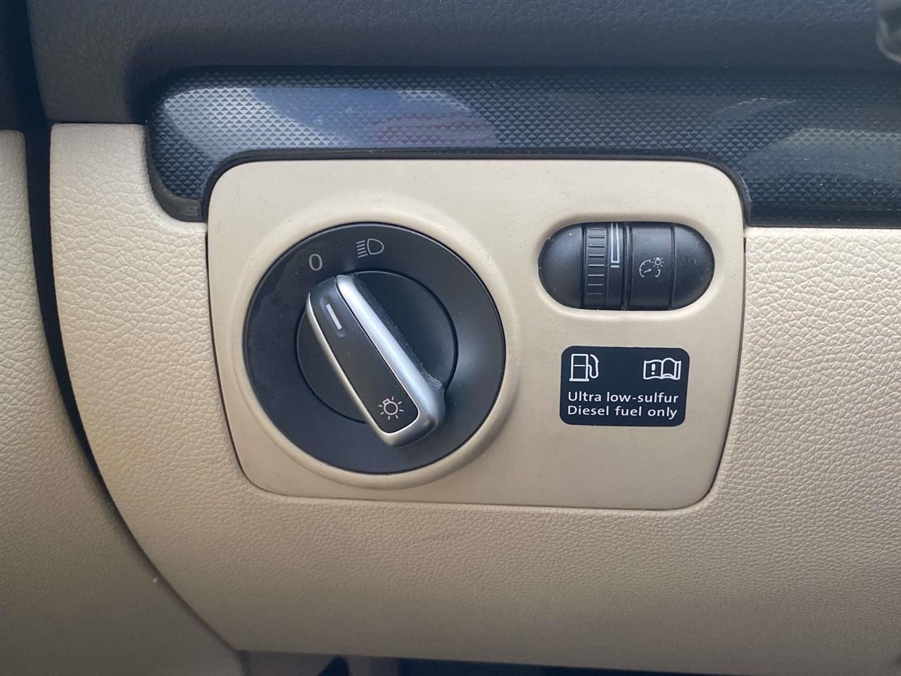 Volkswagen Jetta SportWagen  2011