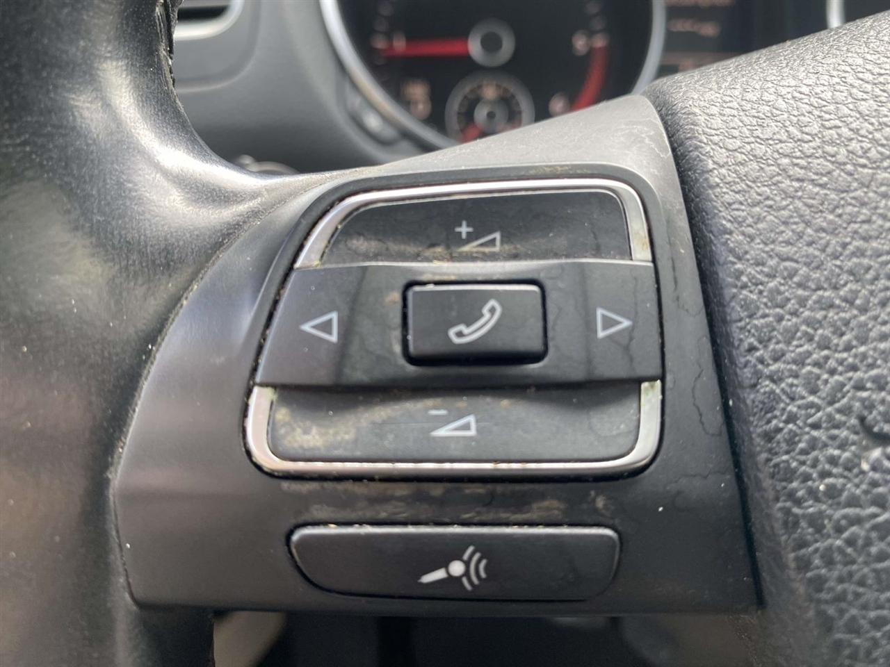 Volkswagen Jetta SportWagen  2011