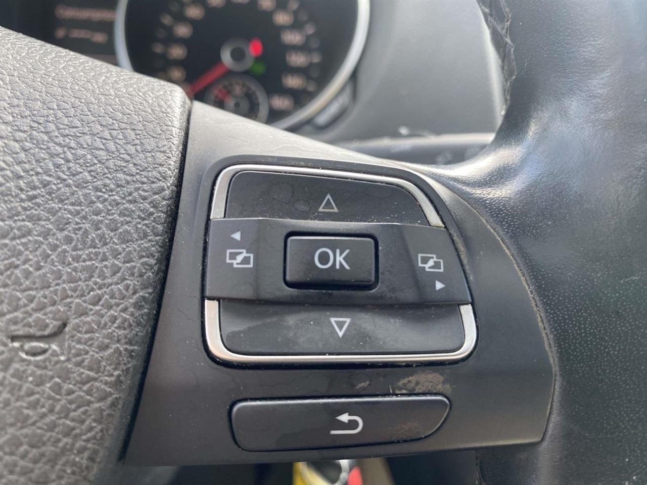 Volkswagen Jetta SportWagen  2011