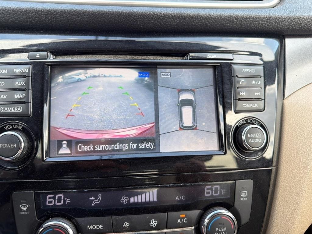 Nissan Rogue  2016