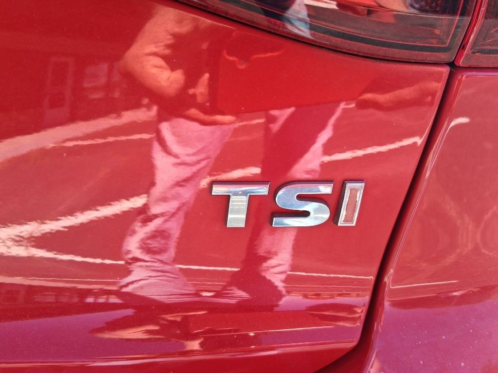 Volkswagen Jetta  2016