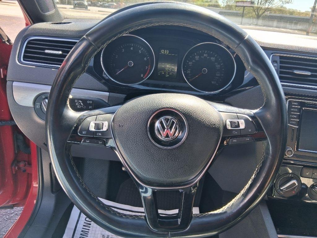 Volkswagen Jetta  2016